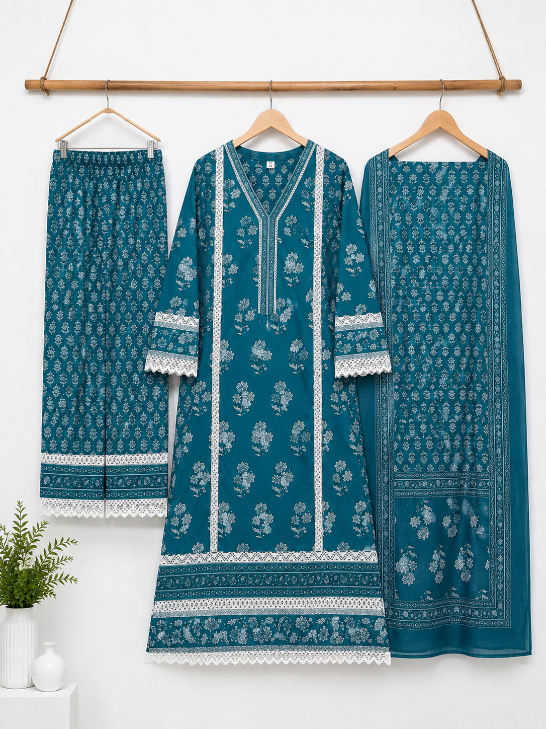 Beautiful Printed Straight Cut Suit Set